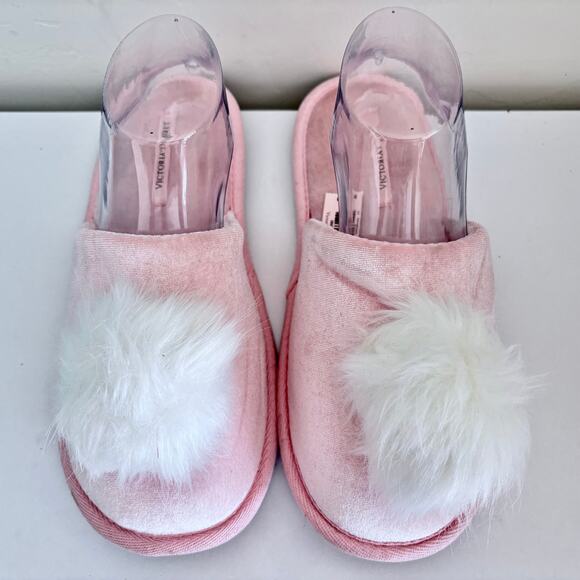 NWT Victorias\'s Secret Velvet Pom Pom Slippers Retro Glam M - Picture 1 of 8